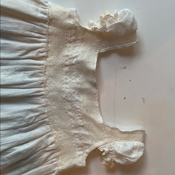 Spanish Flower Girl Dress w/lace - Picture 5 of 9